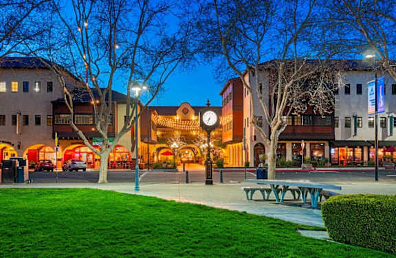 Park at Renaissance Square, Concord
