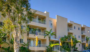 Apartment Building in Los Angeles