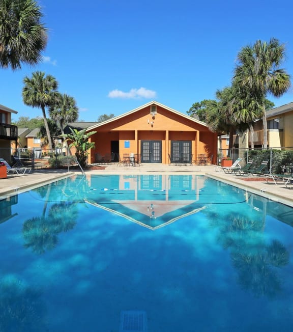 Swimming Pool at Southern Oaks Residences in Orlando, FL.