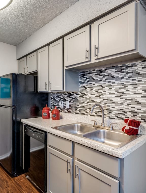Cobble Hill Apartments in Fort Worth, Texas Model Kitchen