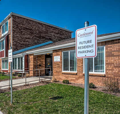 Castlewood_Exterior_Main