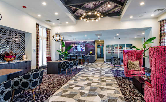Beautiful Landscaping at Apartment Community in Phoenix 85308