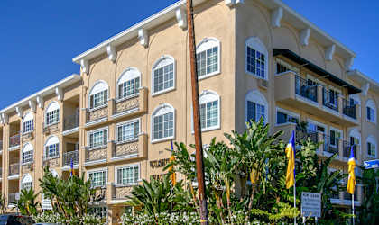 Apartment Building in Los Angeles
