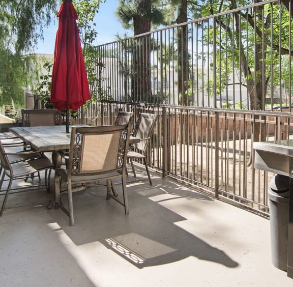 Community Grilling Area at Superior Place, Northridge, California