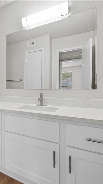 Closet at Highland Park Apartment Homes, Kansas, 66214