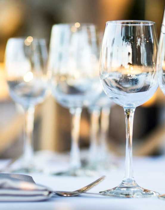 Wine bar and restaurant in Chicago Gold Coast 