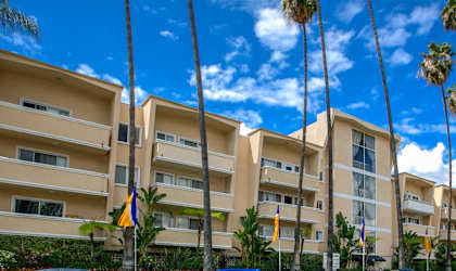Apartment Building in Los Angeles