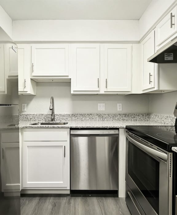 Southridge Apartments in Kansas City Kitchen with Stainless Steel Appliances