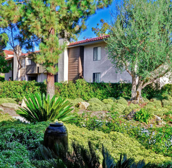 Landscape at Shadowridge Woodbend Apartments in Vista, CA