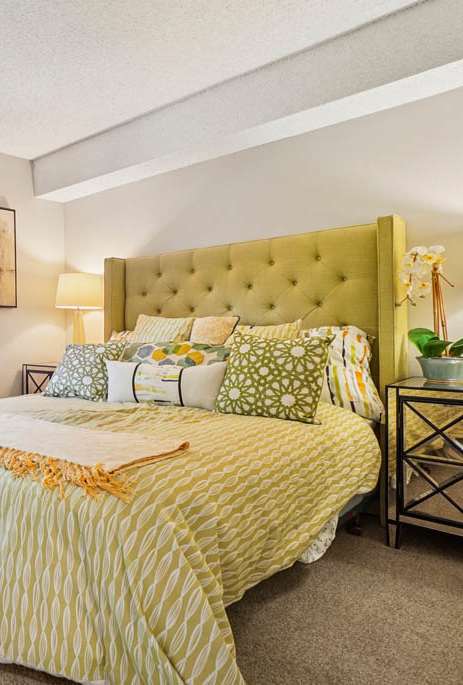 Large Bedroom at Deer Crest Apartments, Broomfield, 80020