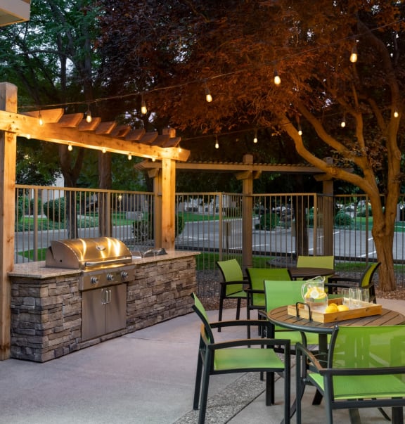 Crosspointe Apartments Patio with BBQ