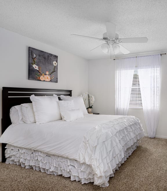 spacious bedrooms at the preserve at polo ridge