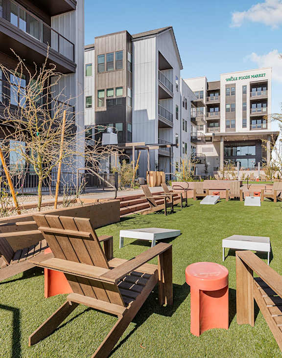 courtyard overlooking Whole Foods at AVE Paradise Valley
