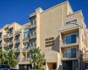 Apartment Building in Los Angeles