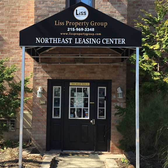 Front Entrance View at Manchester Apartments, Pennsylvania