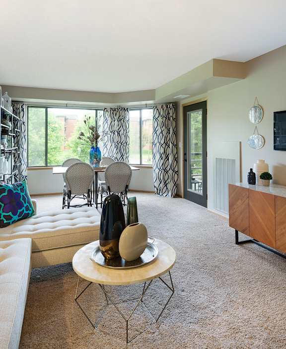 Southridge Apartments in Kansas City Kitchen with Stainless Steel Appliances