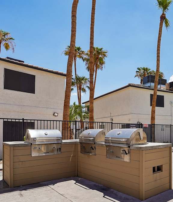 Outdoor Swimming Pool at Dash Apartments, Las Vegas, NV