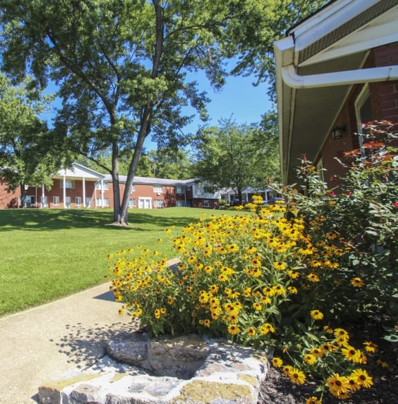 This is a photo of the grounds/building exteriors at Colonial Ridge Apartments in Cincinnati, OH.