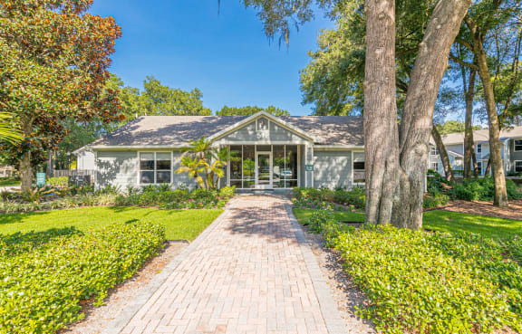 Dominium-Enclave at Pine Oaks-Clubhouse