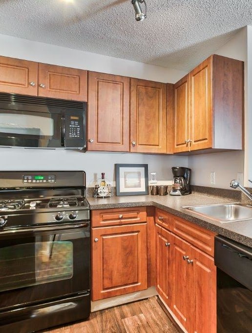 Kitchen at Middletown Brooke Apartments, Middletown