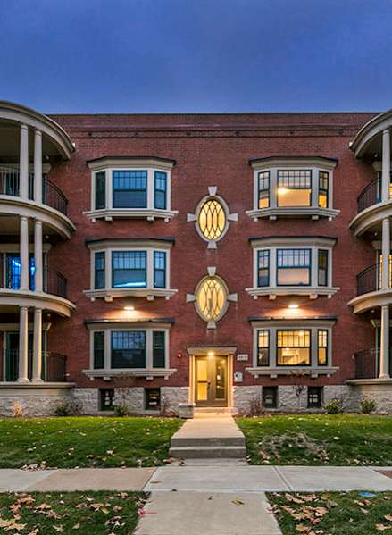 6015 Pershing