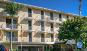Apartment Building in Los Angeles