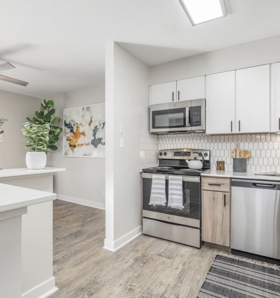 Kenilworth Apartments in Prairie Village, KS