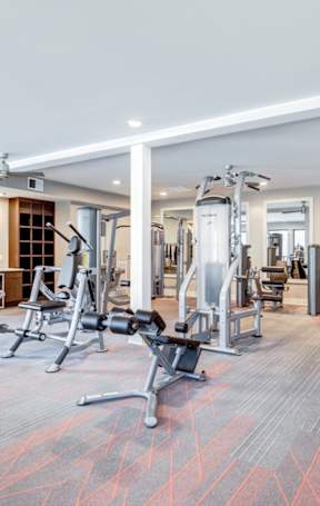apartments with gym in richmond west creek
