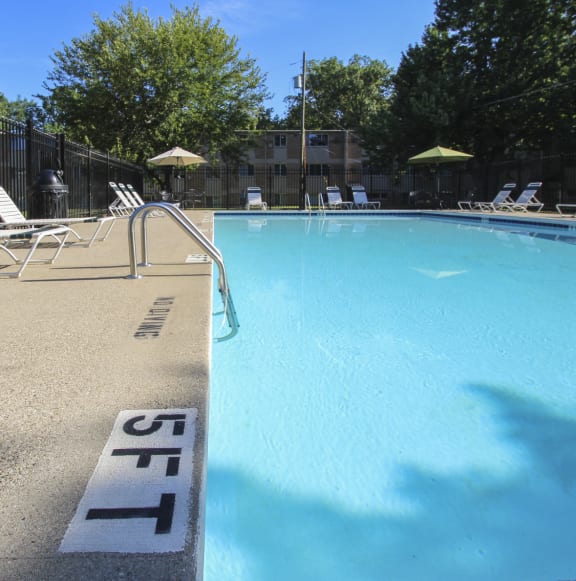 This is a picture of the pool area at Red Bank Reserve in Cincinnati, Ohio