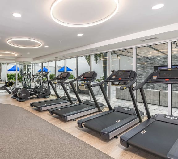 Fitness center  at Paramount on Lake Eola, Florida, 32801
