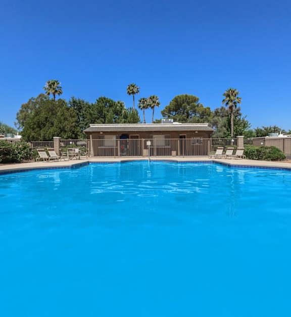 Shannon Park Apartments in Tucson, Arizona Exterior and Pool