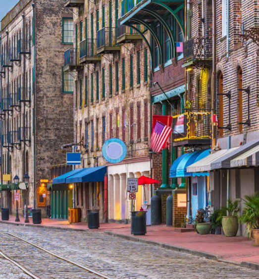 A street with a tram track at Savan Pointe, Savannah, Georgia