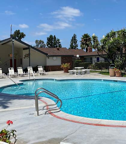Orangewood Garden Apartment Homes in Anaheim