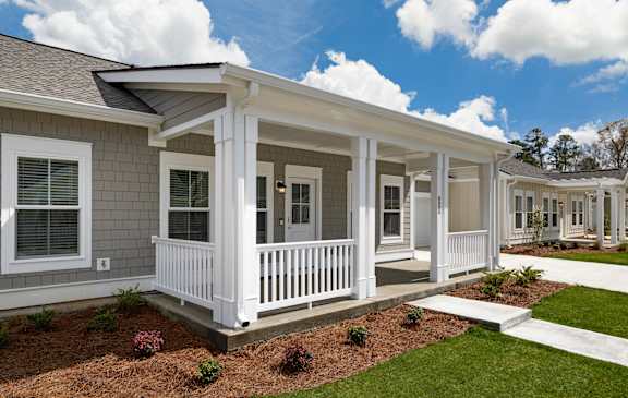 Allier home with front porch
