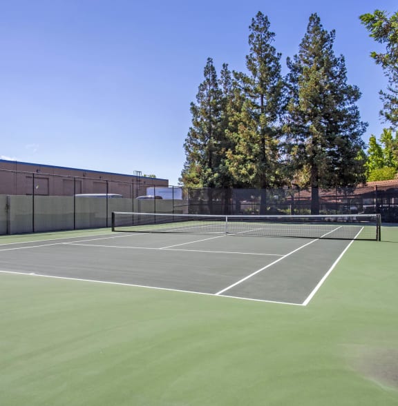 the tennis court at the club at highlands apartments at Valley Plaza Villages, Pleasanton, 94566