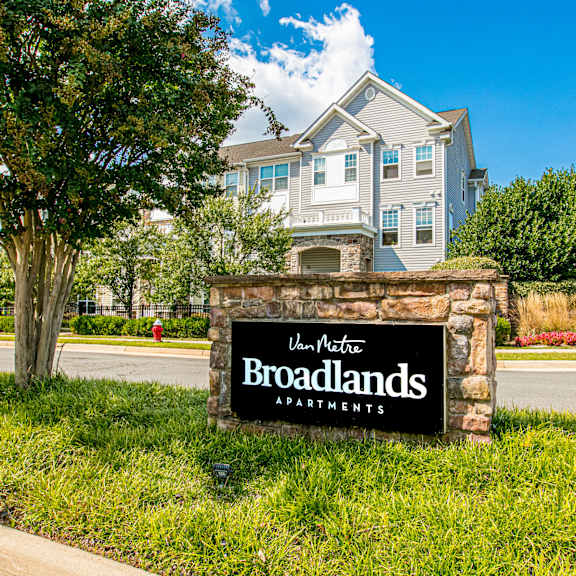 Property Sign at Broadlands Apartments, Ashburn, VA, 20148