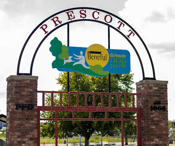 the arch at the entrance to freedom park in freeport at Pines at Prescott Apartments, Arizona 86305