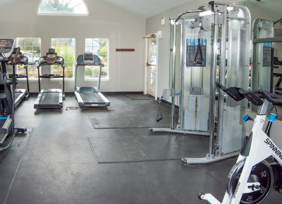 Creekside Village 24 Hour Fitness Center