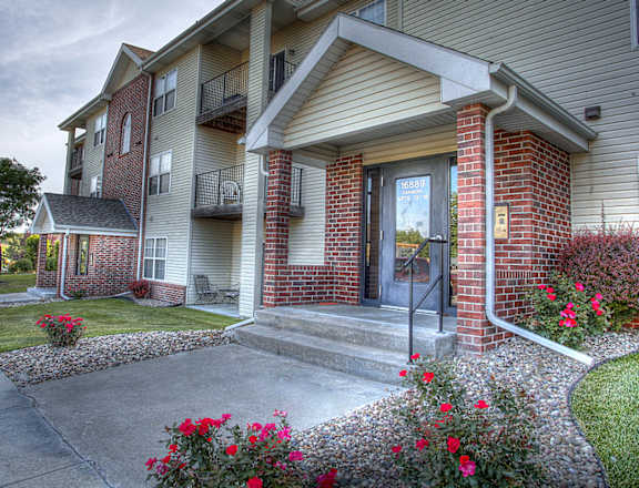 Resort Style Community at Tiburon View Apartments, Omaha, NE 68136