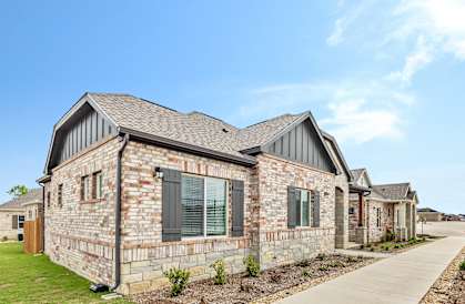 Property Exterior at Avilla Towne Center, Princeton TX 75407