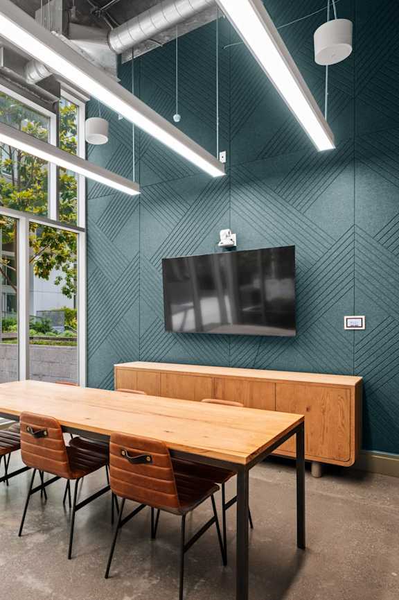 Clubhouse Dinning Area at L Seven, California, 94103