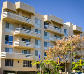 Apartment Building in Los Angeles