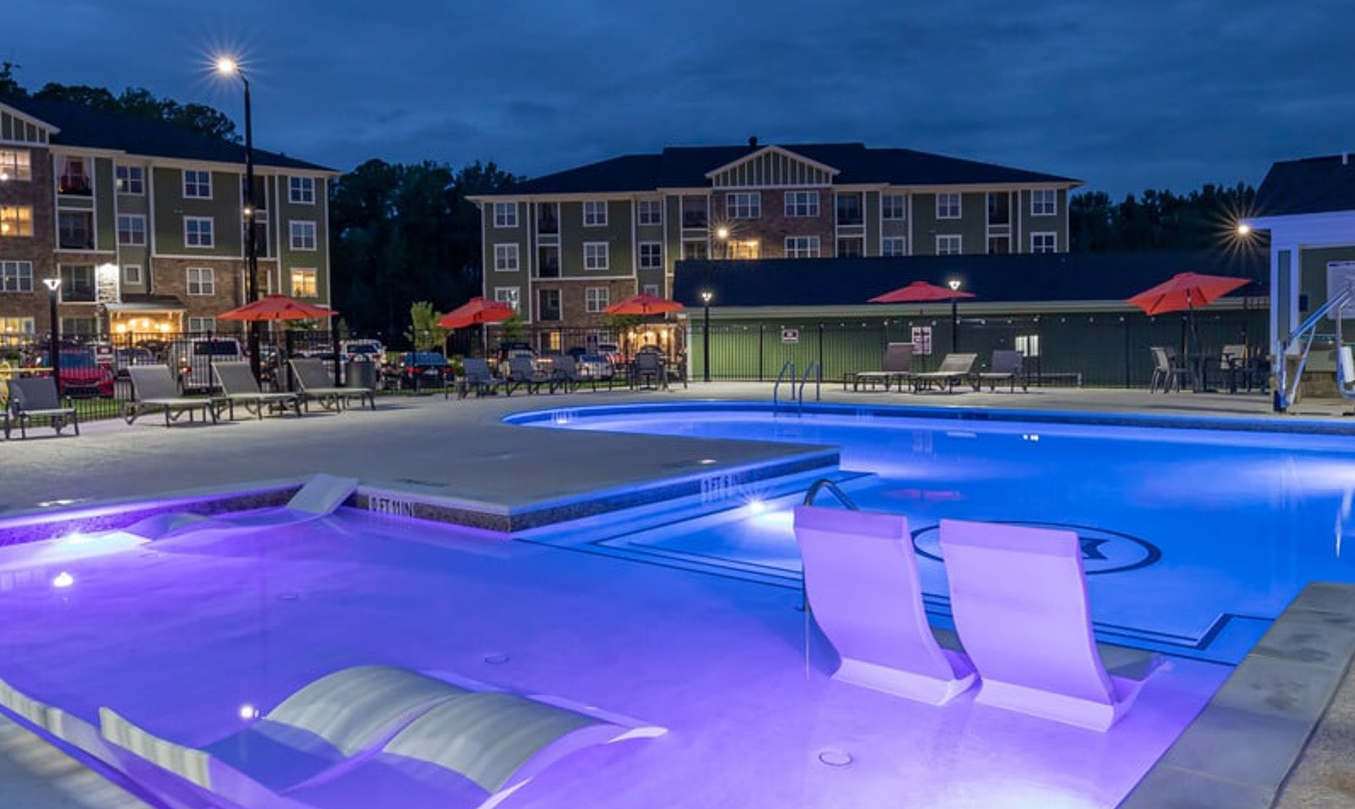 Foxwood Apartments 4 of 12