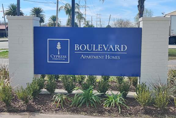 Boulevard Sign