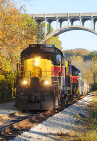 Beautiful landscape and railway near Riverwood Apartments, Akron, OH