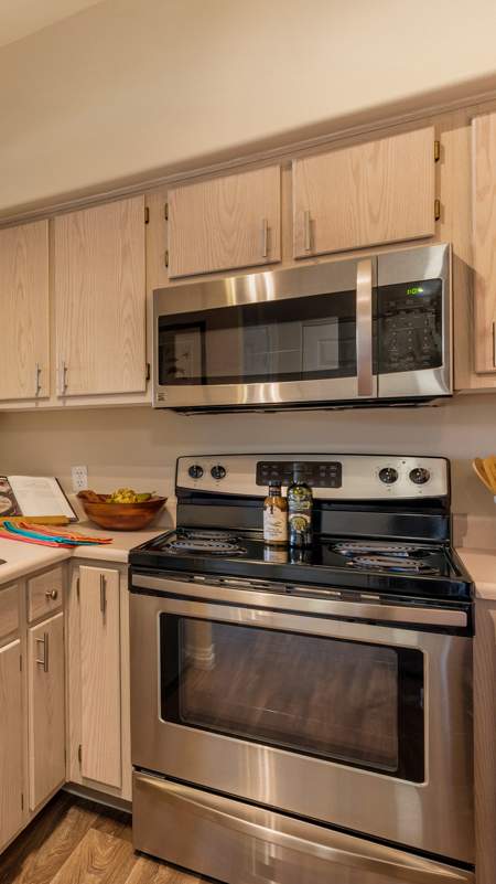 Kitchens with Built-In Appliances at Las Vegas Apartments 89117