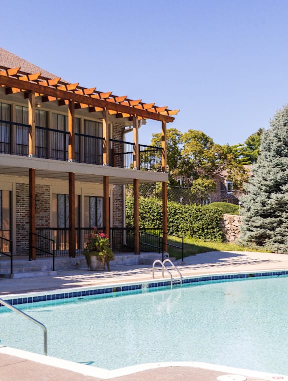 A peaceful pool area at Regent’s Walk Apartment Homes, perfect for leisure and fun.