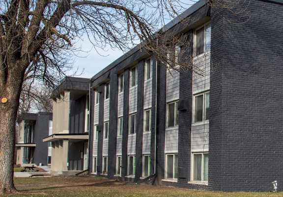 Crosstown Commons exterior