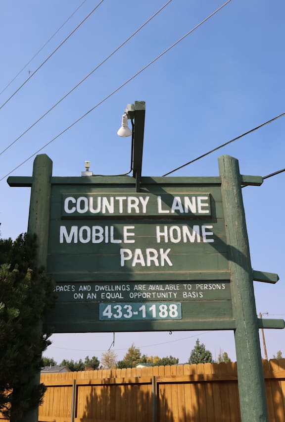 the sign for county lane mobile home park at Country Lane, Cheyenne, Wyoming