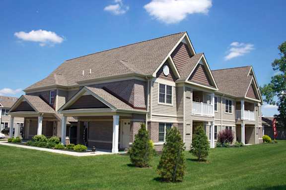 Deer Lakes Apartments – Two-bedroom, Two-full Bath Units - One-bedroom, One-full Bath Units – Patio – In-unit Washer and Dryer - Near UB North – Lake Views – Sweet Home Schools – Pet Friendly
